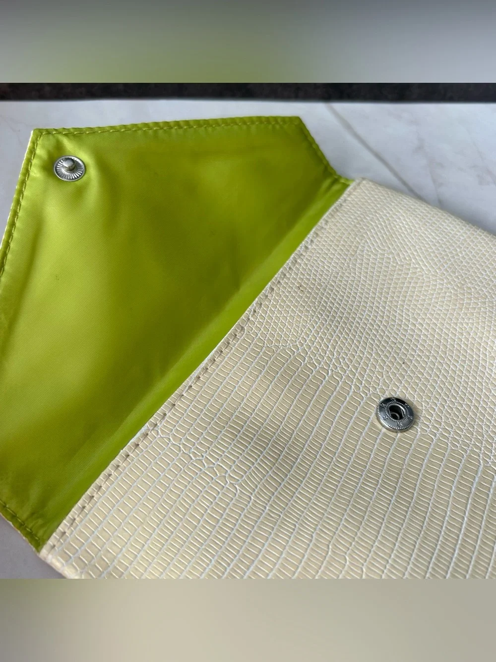 ipsy sleek envelope